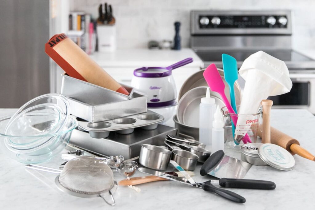 What are the top advantages of having easy accessibility to baking accessories?